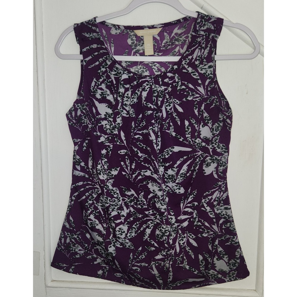 Banana Republic Sleeveless Top
X-SMALL XS